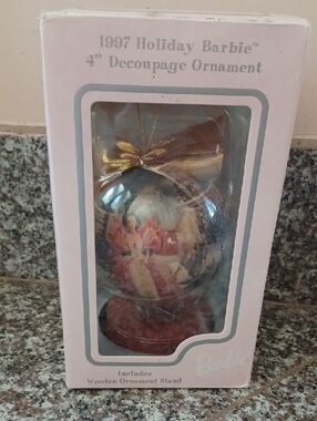 Barbie Pink and Gold Holiday Decoupage Ornament 1997 Nwt